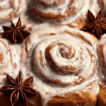 Chai Cinnamon Rolls