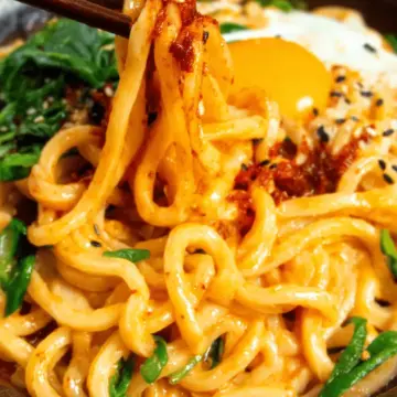 Creamy Gochujang Udon Noodles