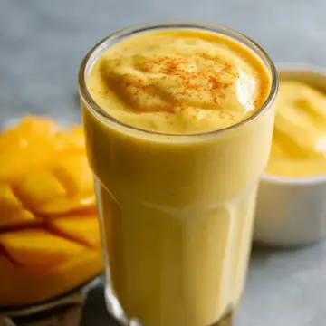 Mango Coconut Milk Smoothie