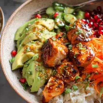 Easy Bang Bang Salmon Bowls.