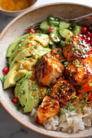 Easy Bang Bang Salmon Bowls.